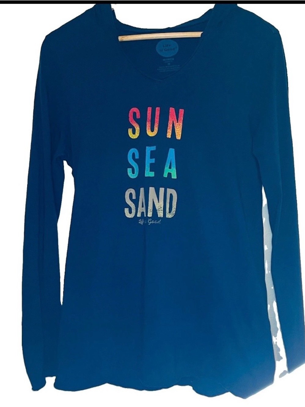 Life Is Good Blue Long Sleeve 'Sun Sea Sand' Graphic Tee SZ M